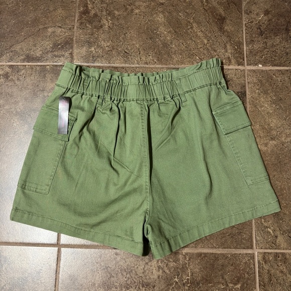CARGO SHORTS - Picture 3 of 7